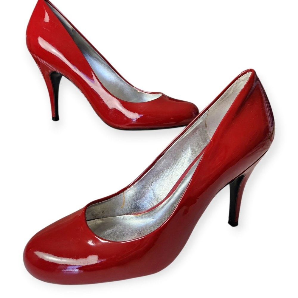 Jessica Simpson Oscar Holiday Red Round Toe Patent Leather Pin-up Pump Size 9B